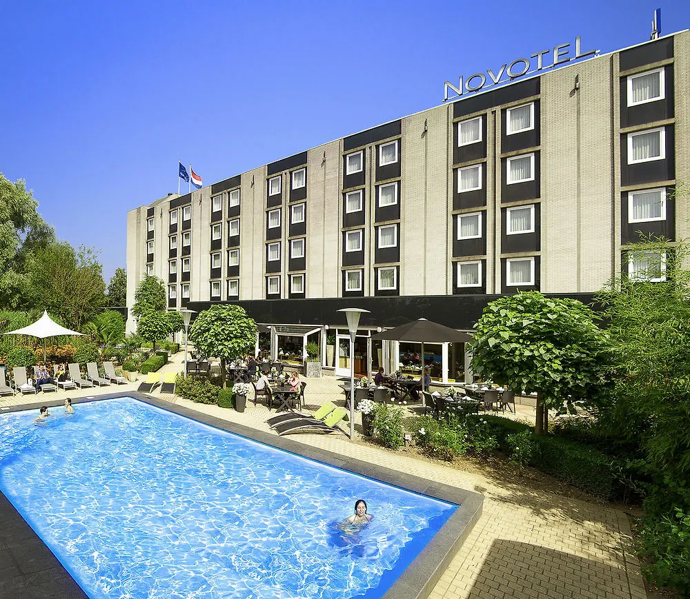 Novotel Maastricht 4*,